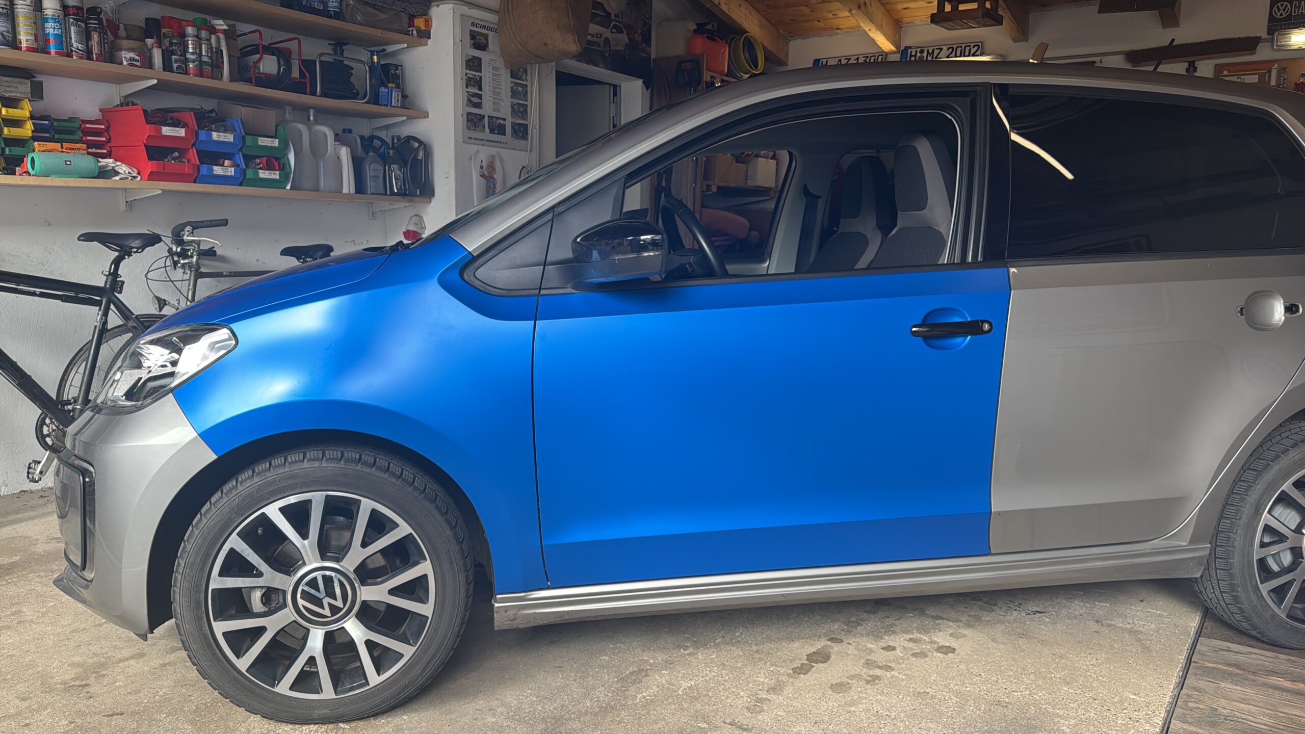 Der Folterprozess eines VW e-up! – Vom Wolfram-Grau zum strahlenden Blau!